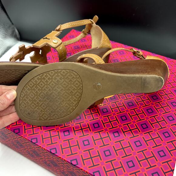 Tory Burch Logo Chandler Wedge Sandals Brown Tan Size 8 - Picture 3 of 9